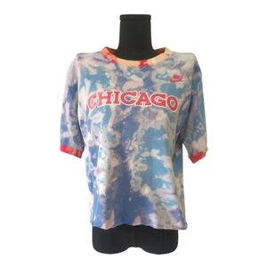 Vintage Nike CHICAGO Tie Dye Crop T-Shirt with Cuffed Short Sleeves